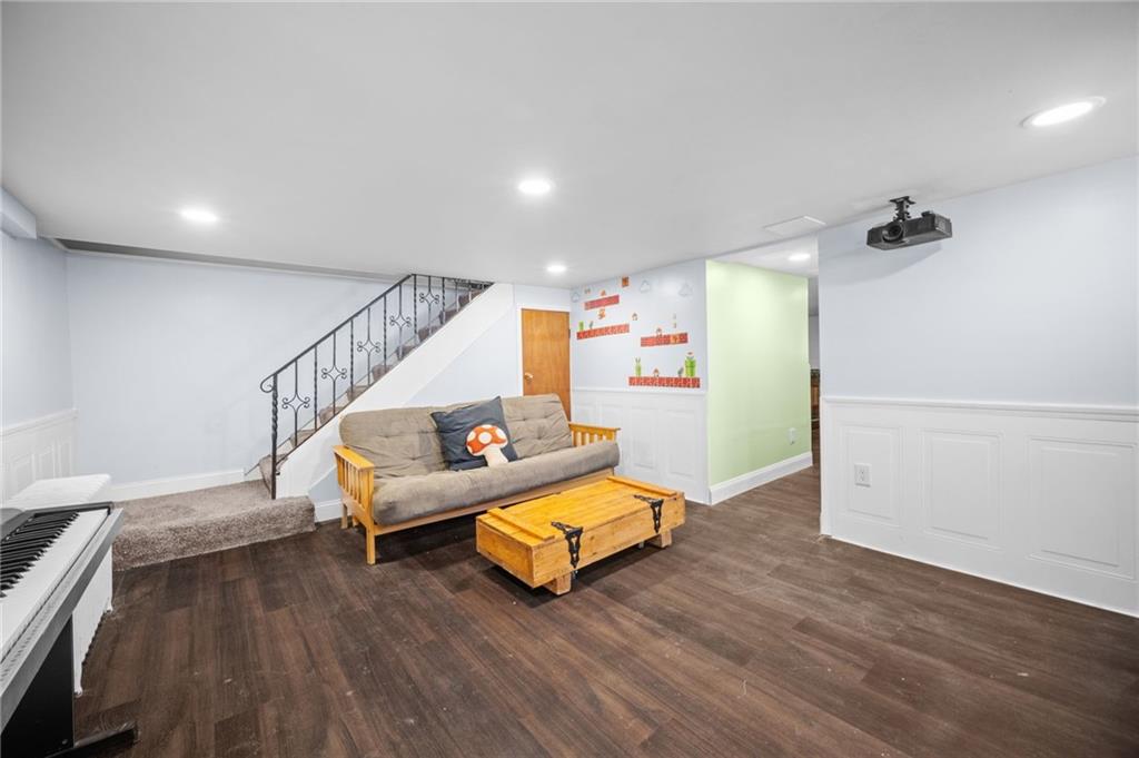 409 Cubbage Street Carnegie, PA 15106 - Photo 29 of 47