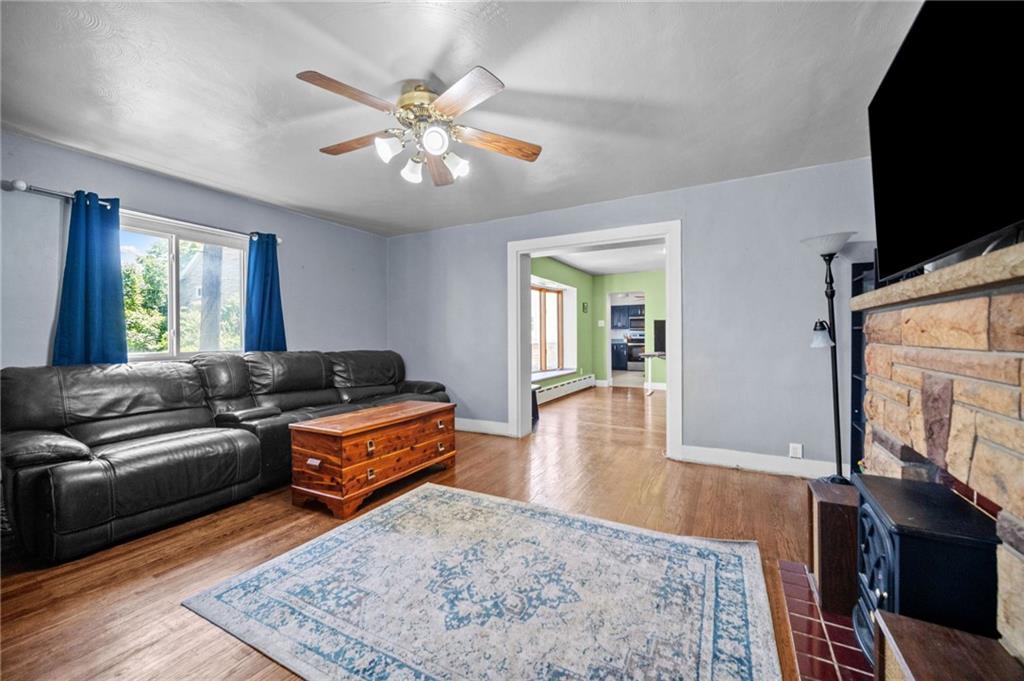 409 Cubbage Street Carnegie, PA 15106 - Photo 6 of 47