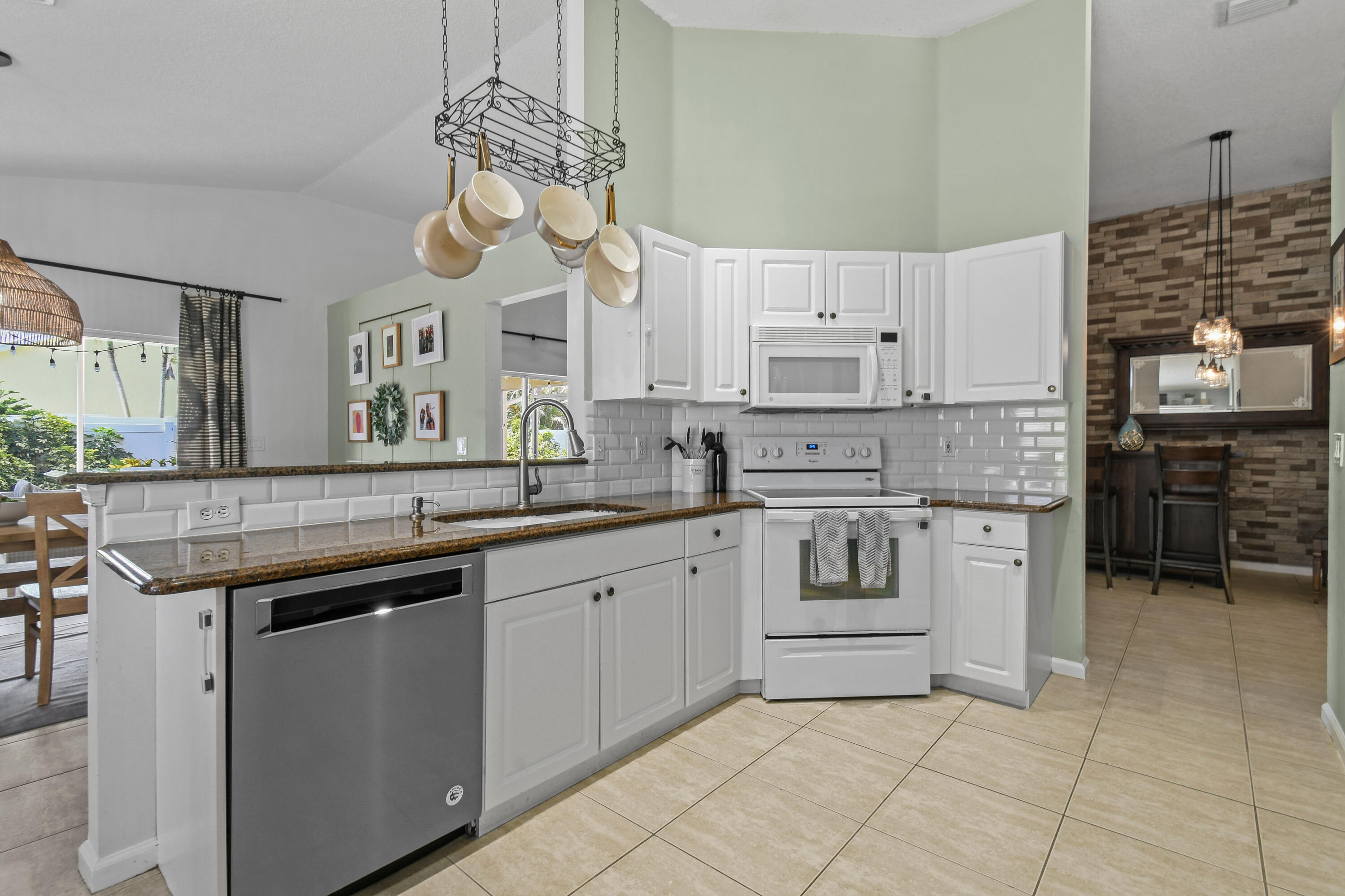 6366 Barbara Street Jupiter, FL 33458 - Photo 19 of 48 6366BarbaraSt(22)