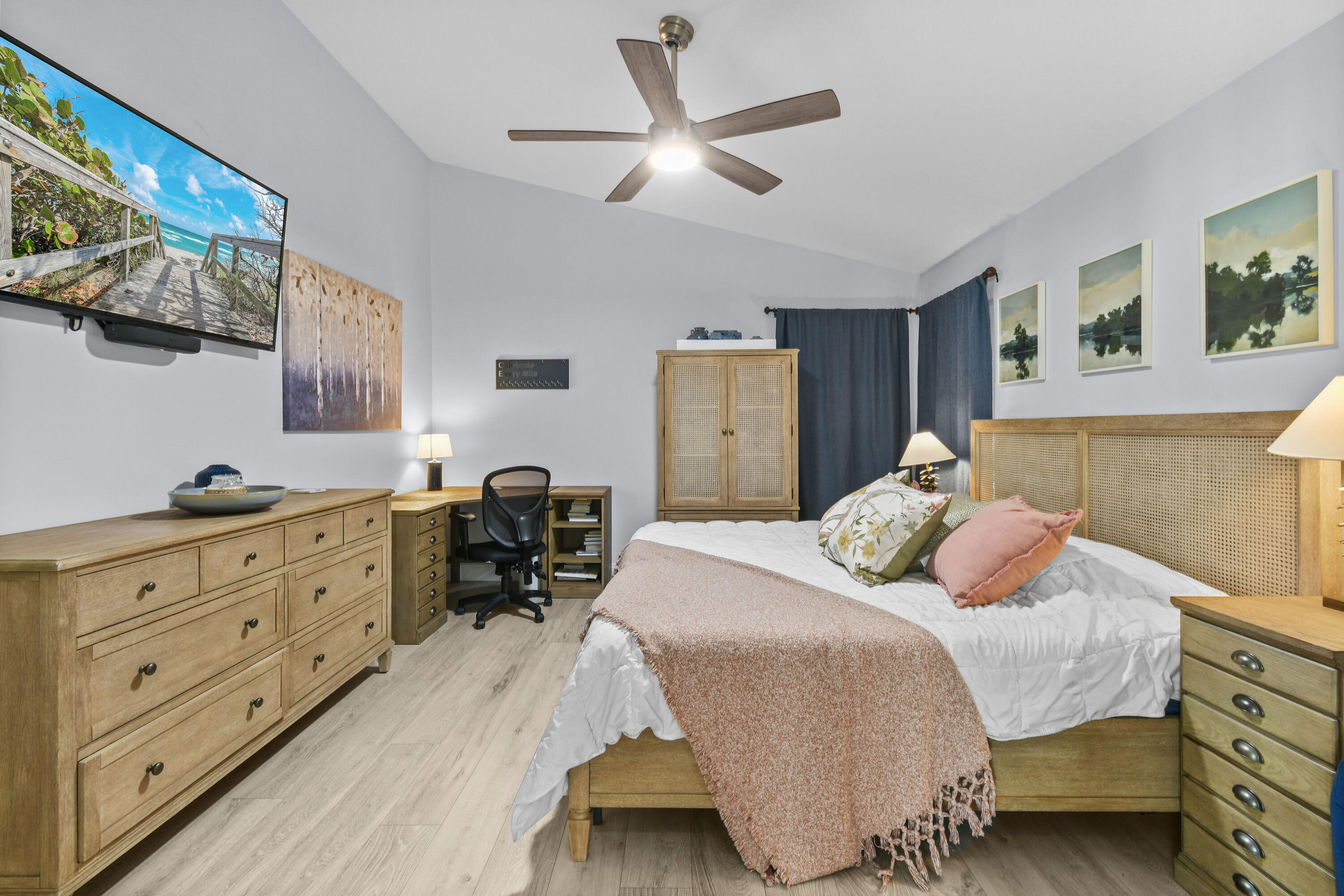 6366 Barbara Street Jupiter, FL 33458 - Photo 25 of 48 Primary Bedroom