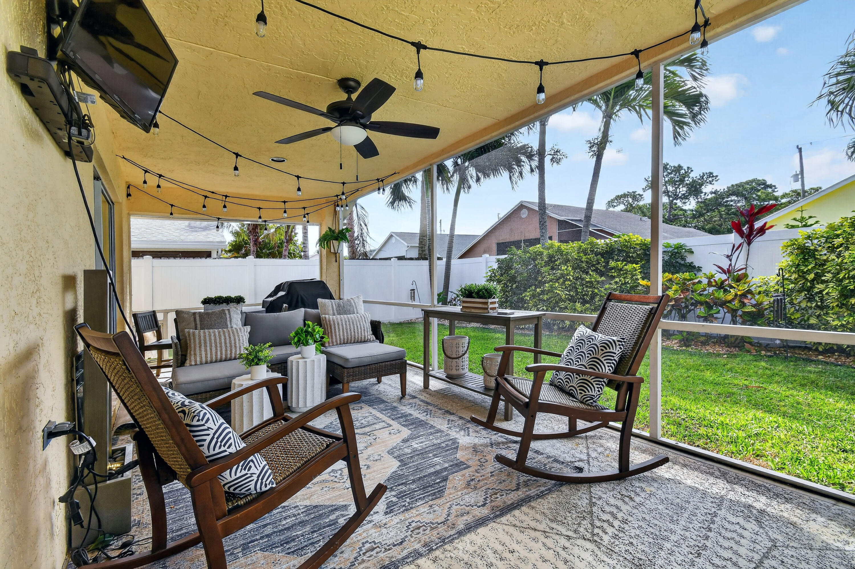 6366 Barbara Street Jupiter, FL 33458 - Photo 40 of 48 Covered Patio