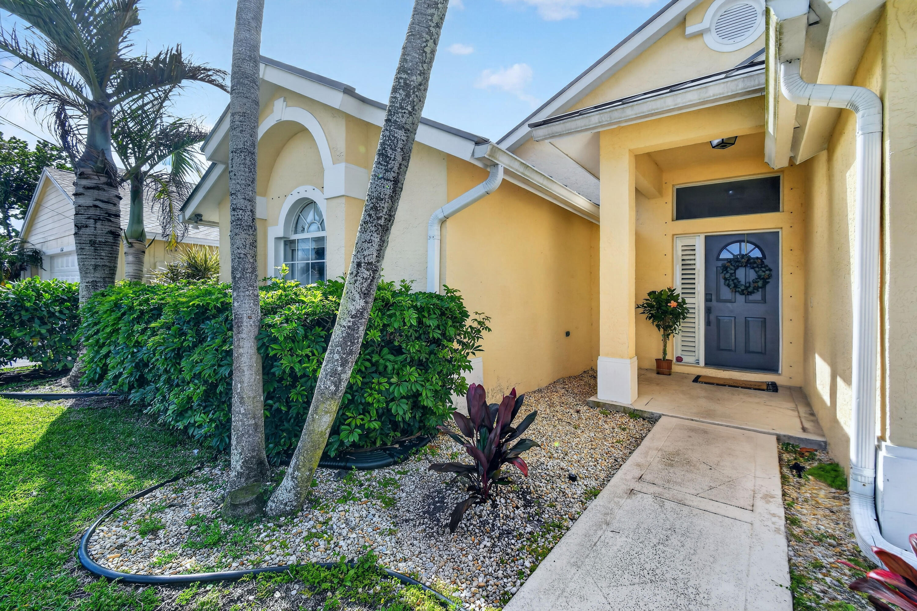 6366 Barbara Street Jupiter, FL 33458 - Photo 4 of 48 6366BarbaraSt(6)