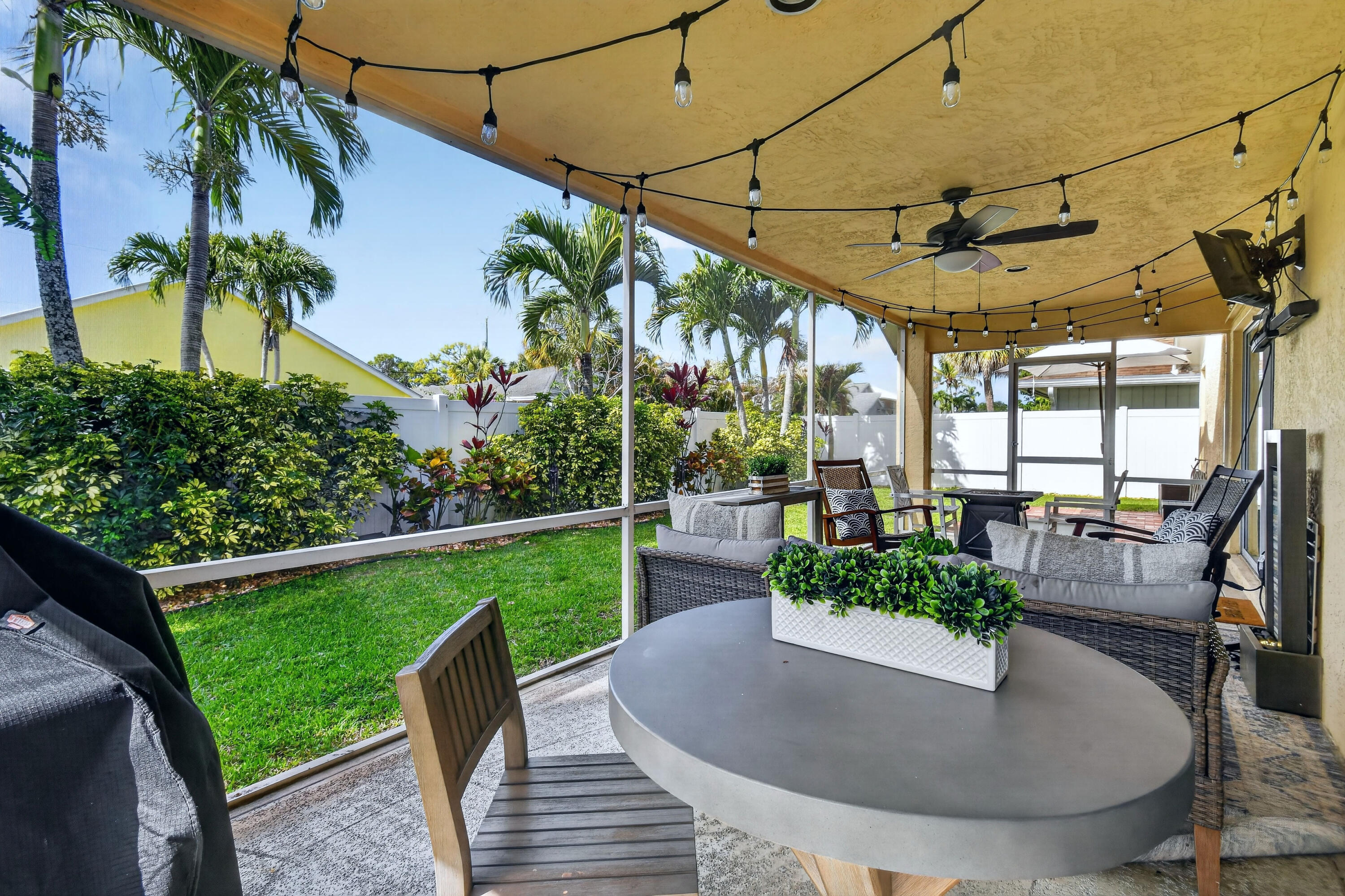 6366 Barbara Street Jupiter, FL 33458 - Photo 41 of 48 Covered Patio