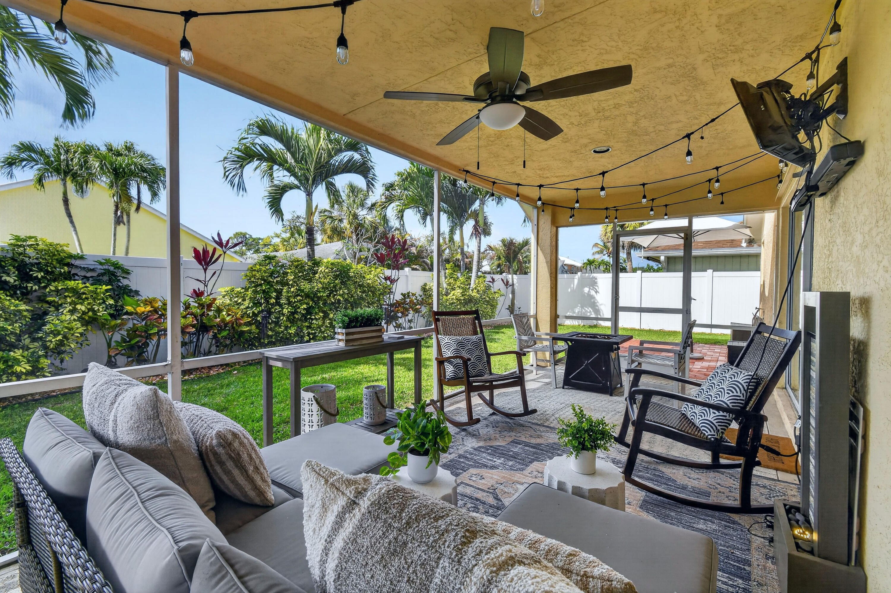 6366 Barbara Street Jupiter, FL 33458 - Photo 42 of 48 Covered Patio