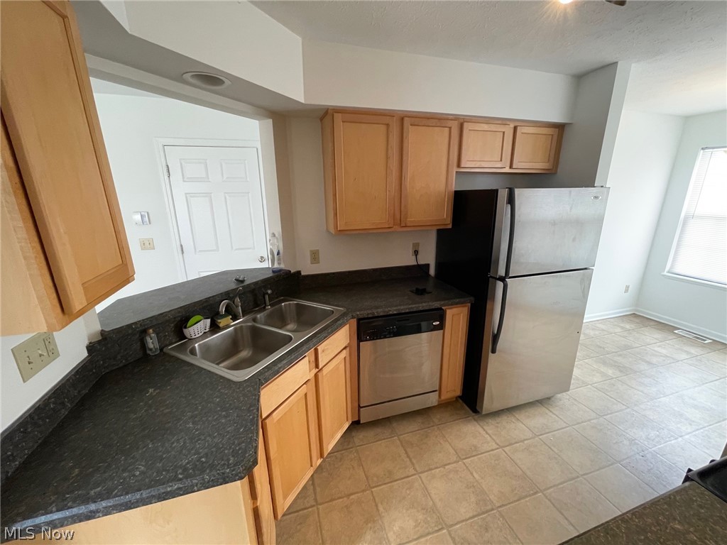 4444 Sexton Road Cleveland, OH 44105 - Photo 2 of 9