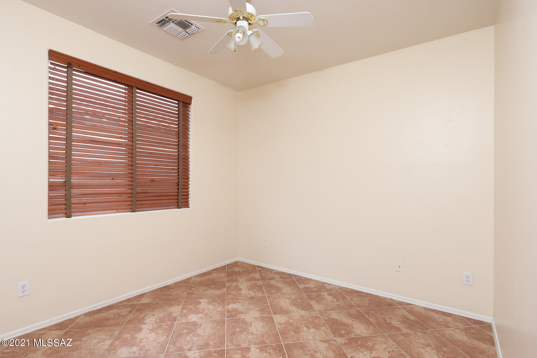 5201 Spring View Drive Tucson, AZ 85749 - Photo 18 of 43