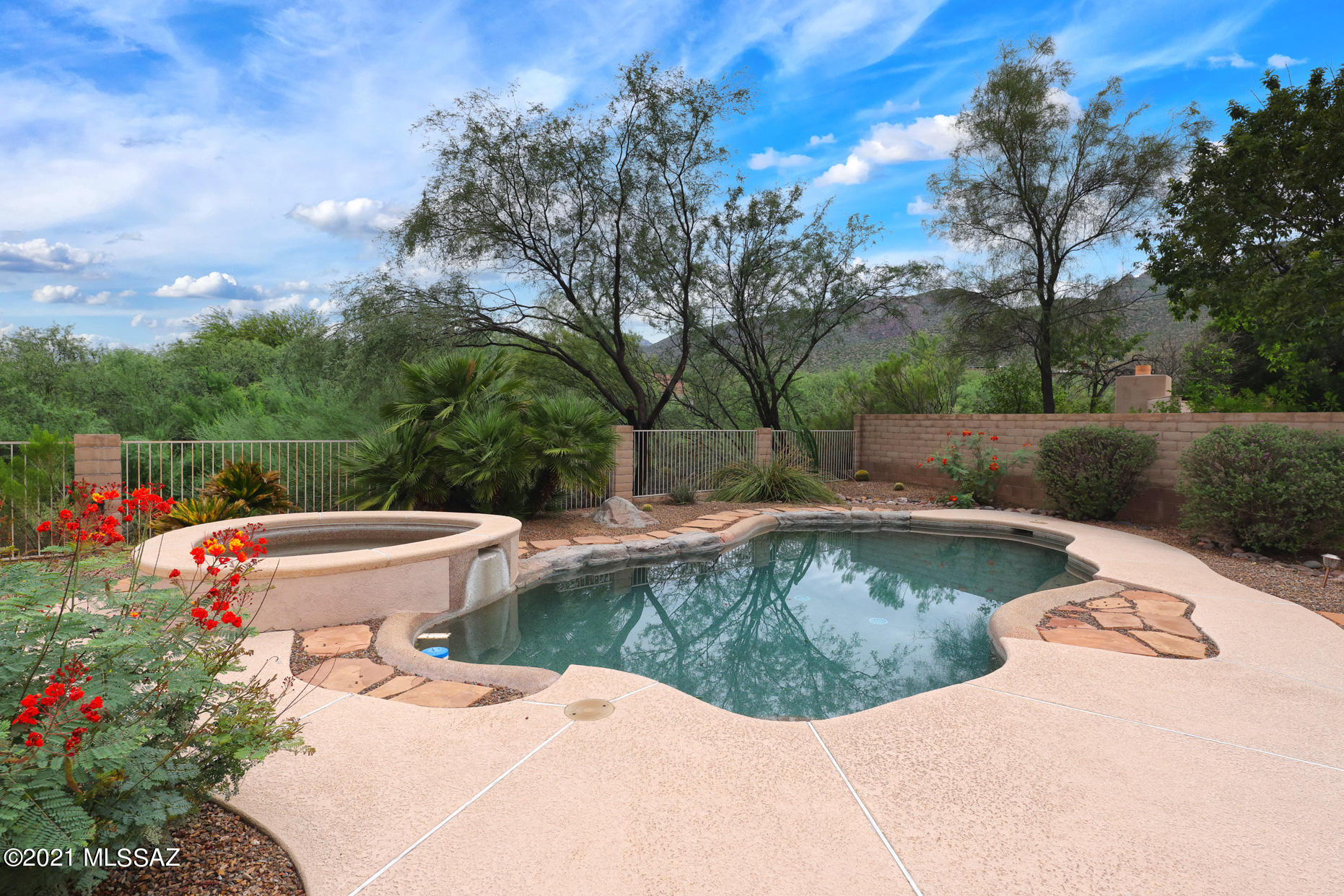 5201 Spring View Drive Tucson, AZ 85749 - Photo 31 of 43