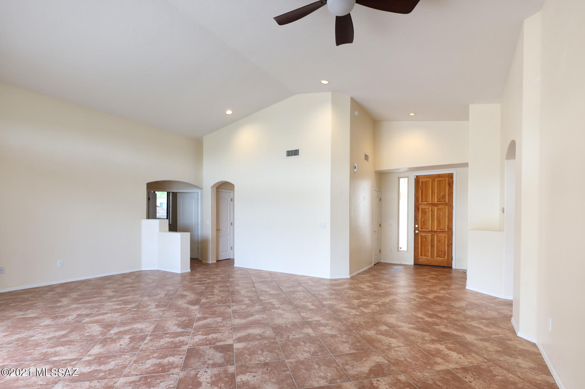 5201 Spring View Drive Tucson, AZ 85749 - Photo 7 of 43