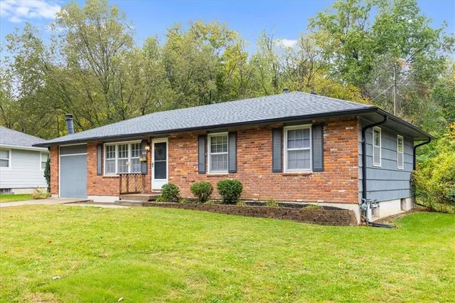 $215,000 | 5026 Hawthorne Avenue, Kansas City, MO 64133