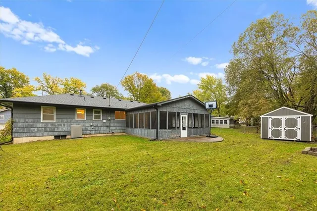 $215,000 | 5026 Hawthorne Avenue, Kansas City, MO 64133