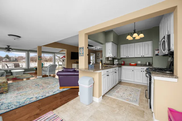 $259,900 | 3640 North Shore Drive, Moline, IL 61265