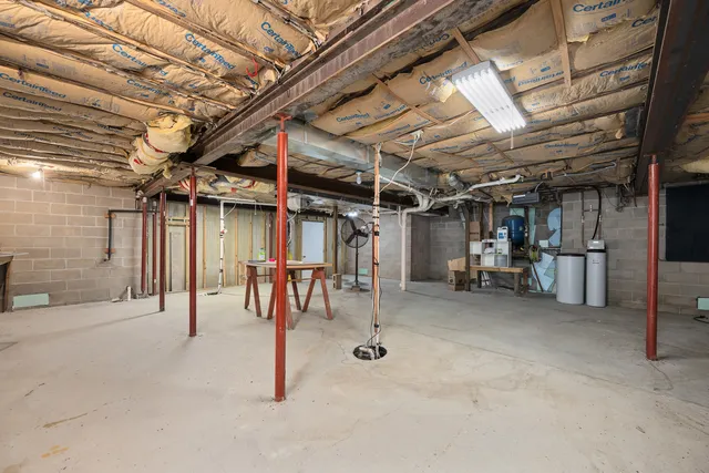 $259,900 | 3640 North Shore Drive, Moline, IL 61265