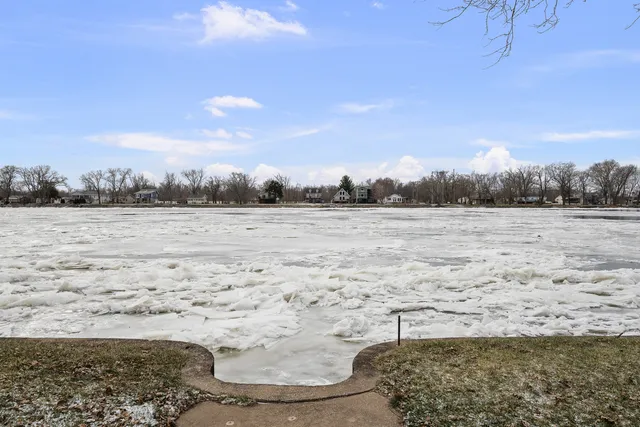 $259,900 | 3640 North Shore Drive, Moline, IL 61265