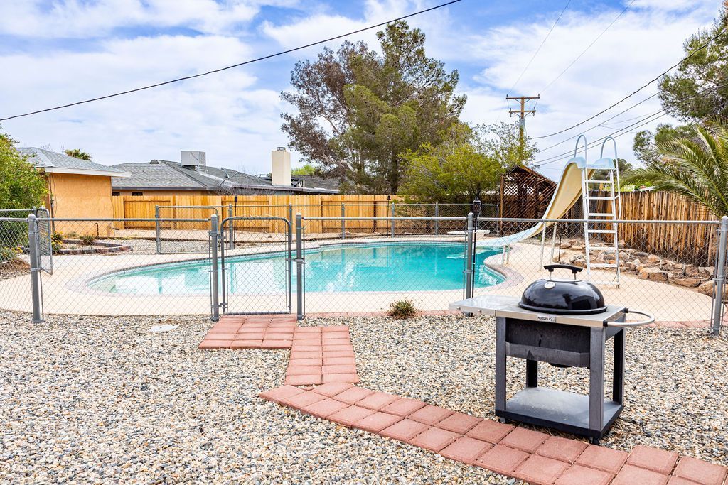 757 West Coral Avenue Ridgecrest, CA 93555 - Photo 34 of 37 Gallery Image 34