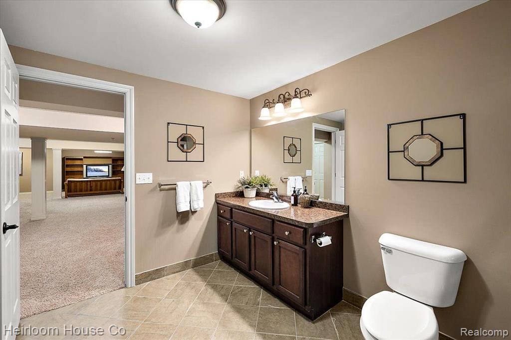 45926 South Stonewood Road Canton, MI 48187 - Photo 44 of 73