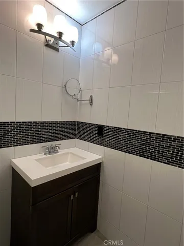 $2,980 | 1400 Countrywood Avenue, Unit 101, Hacienda Heights, CA 91745