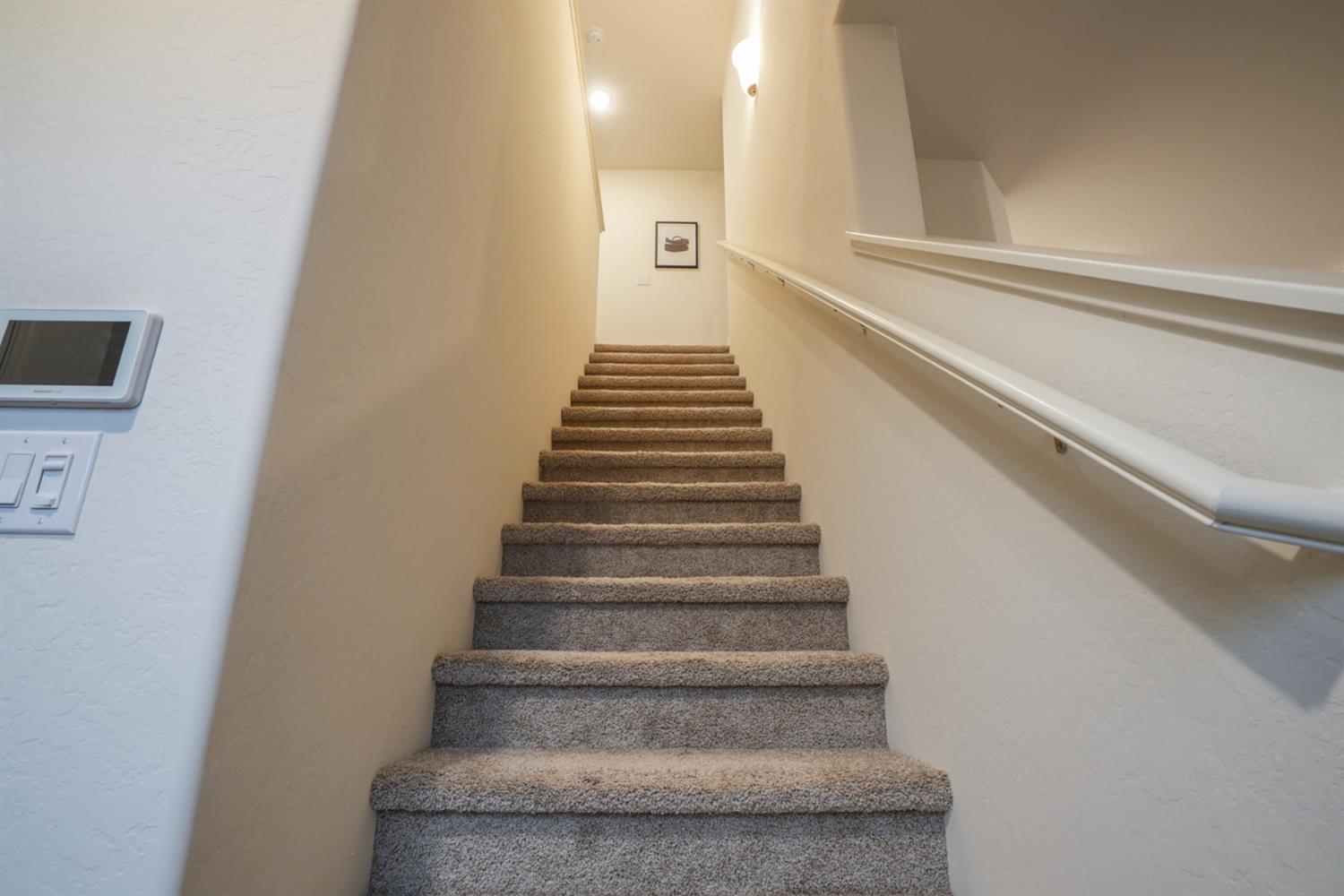 2329 North Raleigh Drive Fresno, CA 93727 - Photo 13 of 25 a view of entryway
