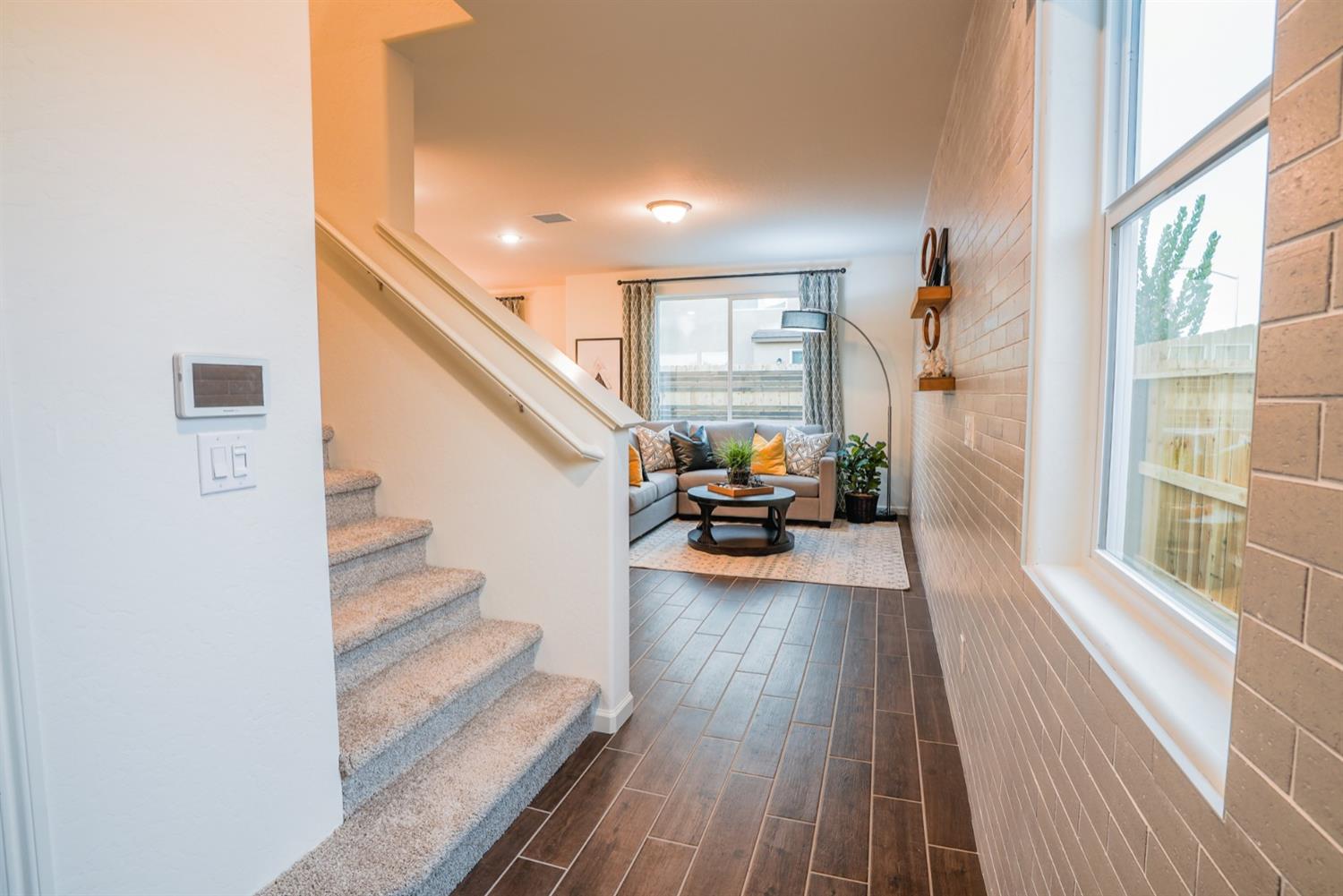 2329 North Raleigh Drive Fresno, CA 93727 - Photo 5 of 25 a view of a living room and entryway