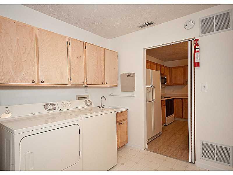 6554 D Rainer Way Indianapolis, IN 46214 - Photo 11 of 13 Gallery Image 11