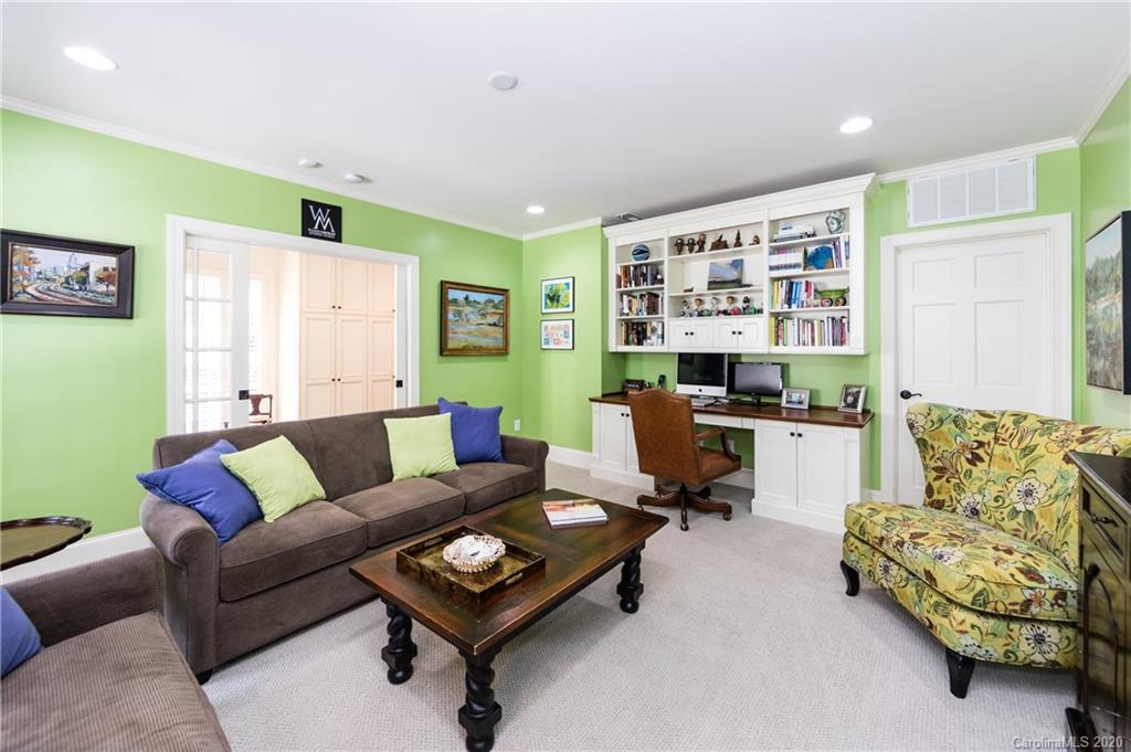 2930 Wheelock Road Charlotte, NC 28211 - Photo 23 of 48 a living room with furniture and a large window