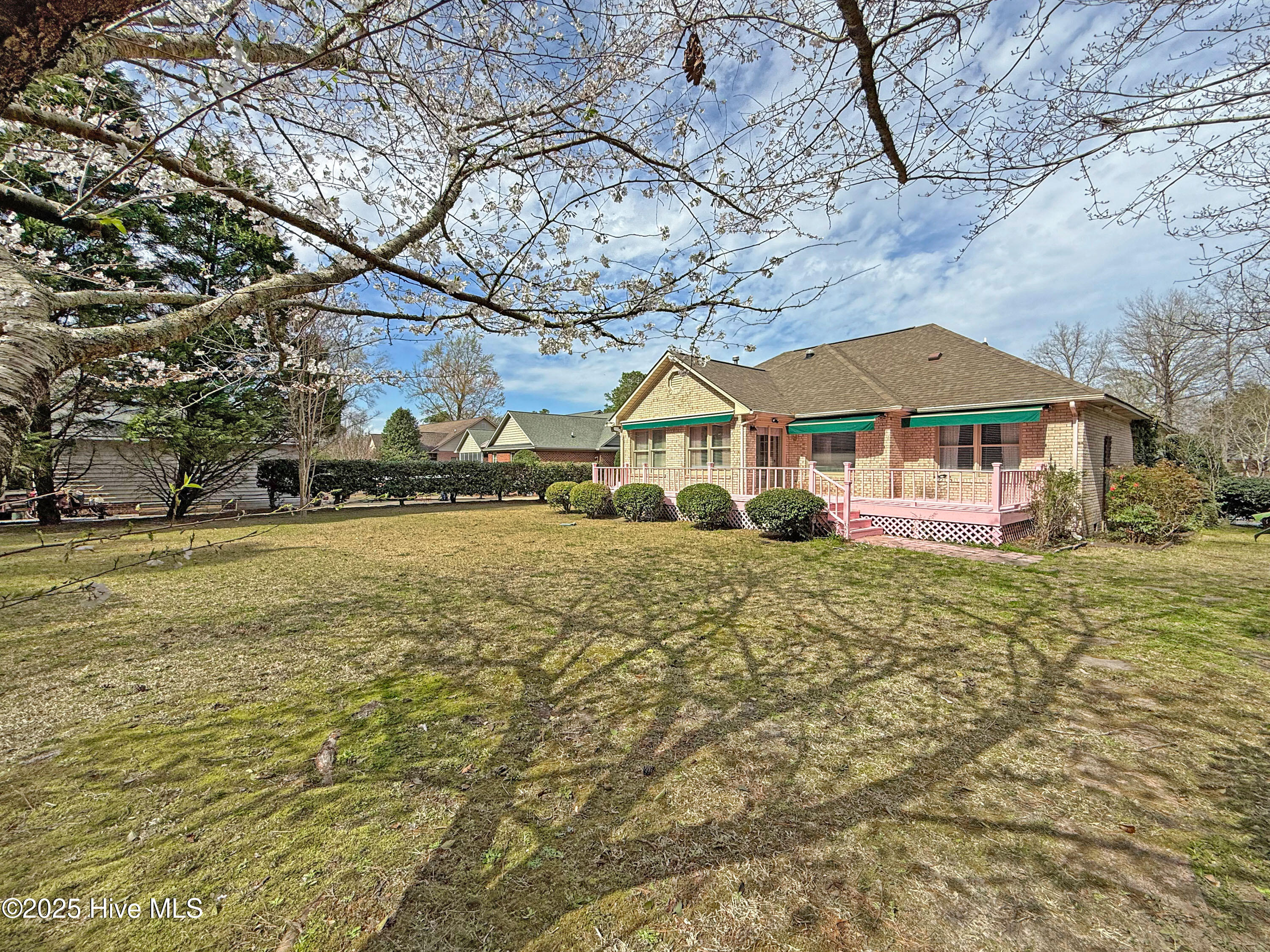 252 Pirates Road New Bern, NC 28562 - Photo 5 of 33 Back
