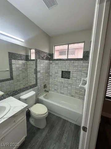 $759,995 | 114 Weatherwood Court, Henderson, NV 89074