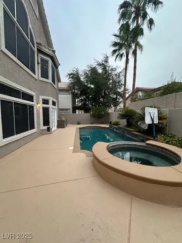 $759,995 | 114 Weatherwood Court, Henderson, NV 89074