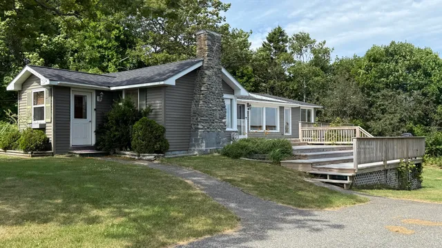 $269,000 | 46 South Lubec Road, Lubec, ME 04652
