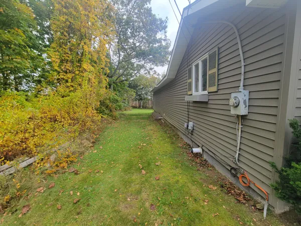$249,000 | 46 South Lubec Road, Lubec, ME 04652