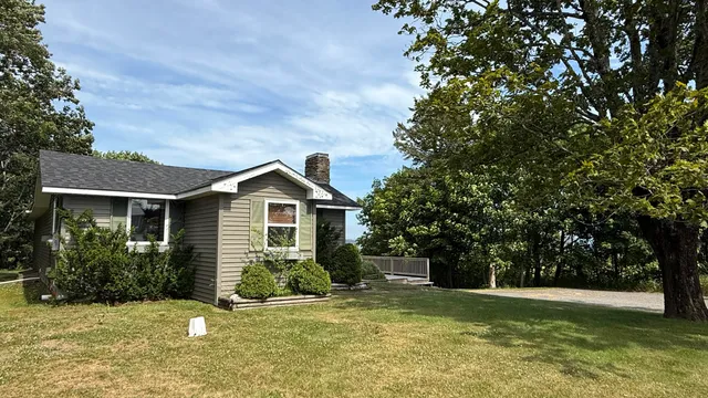 $269,000 | 46 South Lubec Road, Lubec, ME 04652