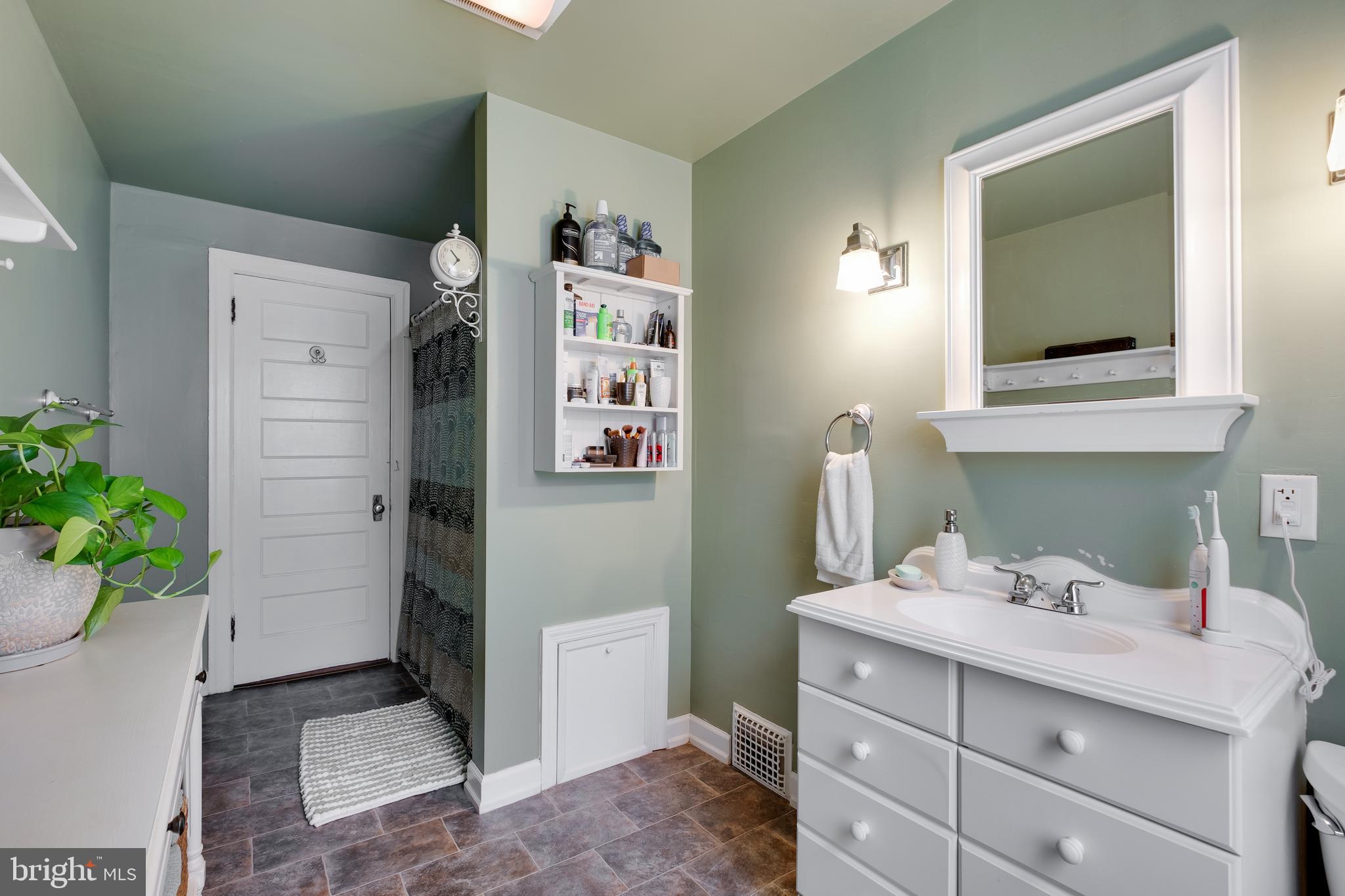 120 Township Line Road Jenkintown, PA 19046 - Photo 24 of 37 Gallery Image 24