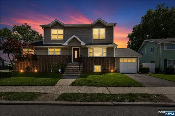 $749,900 | 1 Veprek Lane, South Hackensack, NJ 07606