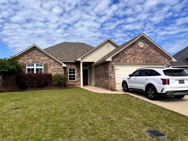 $1,900 | 612 Bloomington Lane, Bossier City, LA 71112