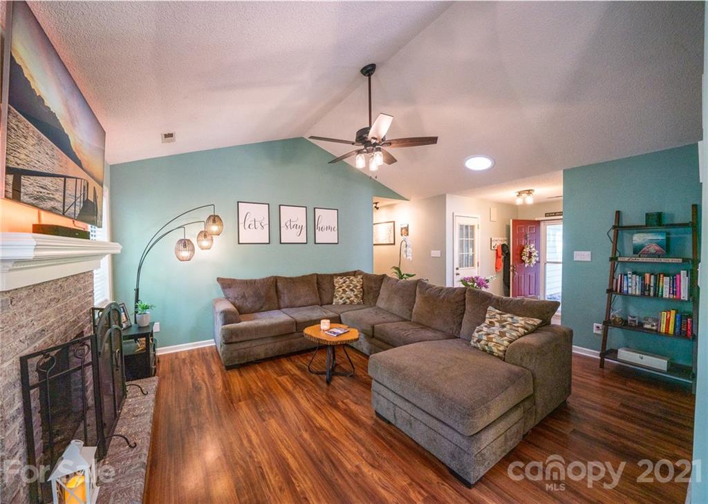 7201 Catawba Springs Road Denver, NC 28037 - Photo 6 of 28 Gallery Image 6