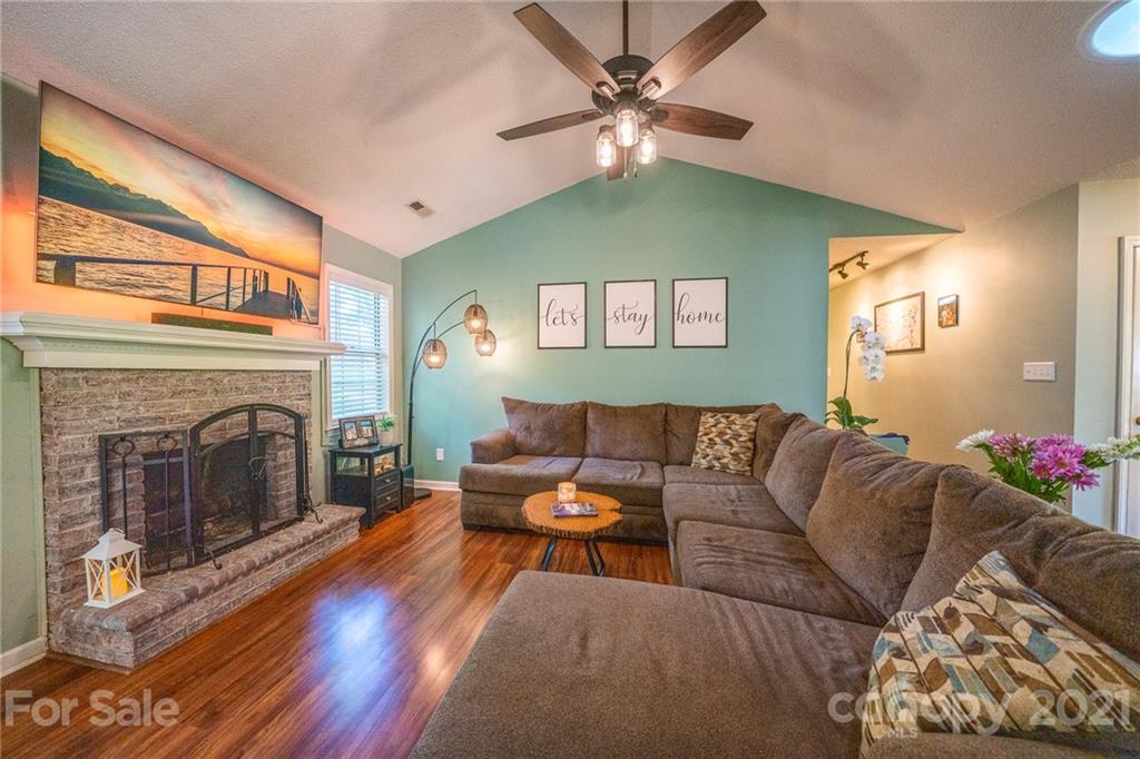 7201 Catawba Springs Road Denver, NC 28037 - Photo 8 of 28 Gallery Image 8