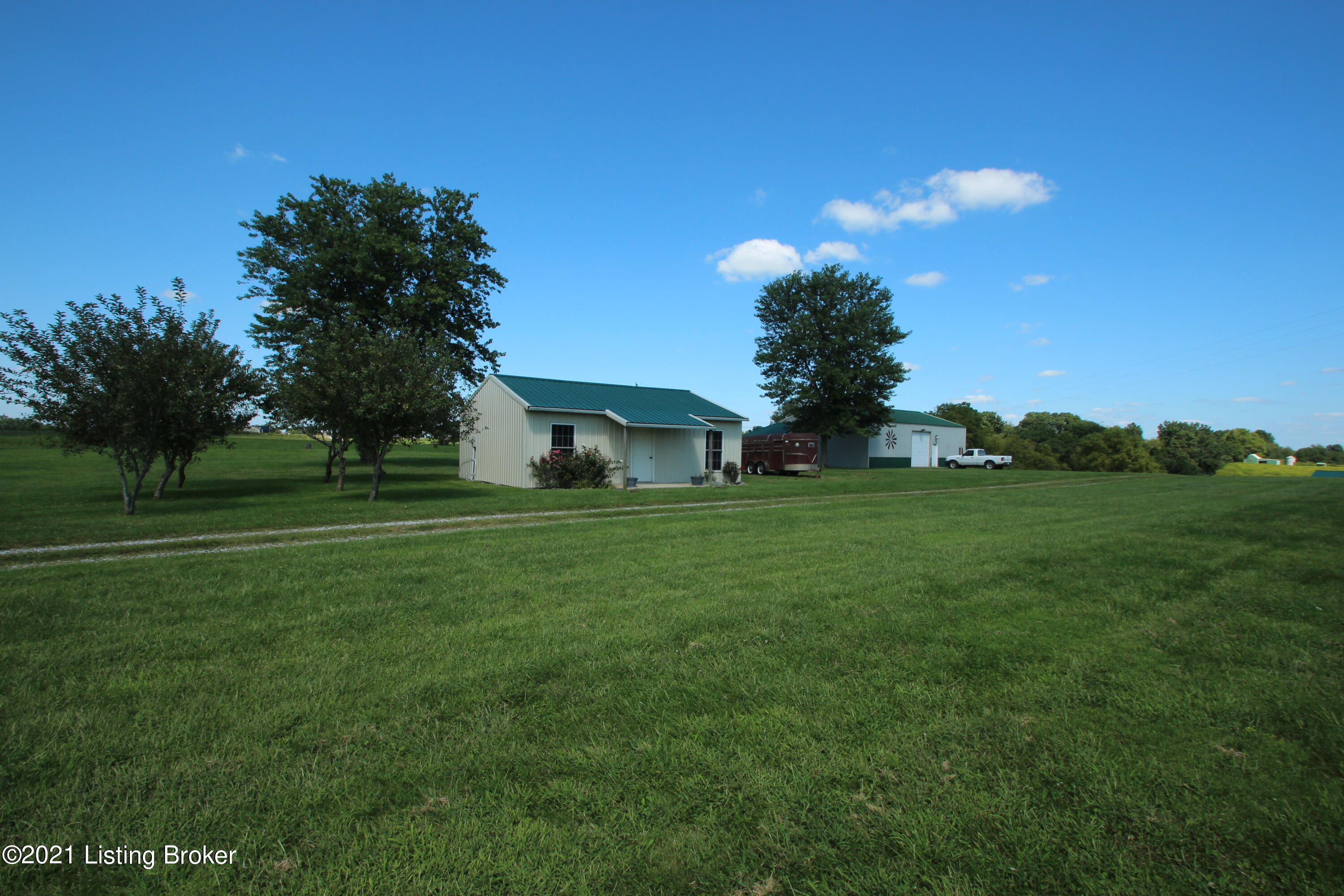 6175 Bethlehem Road Pleasureville, KY 40057 - Photo 8 of 106 IMG_9062