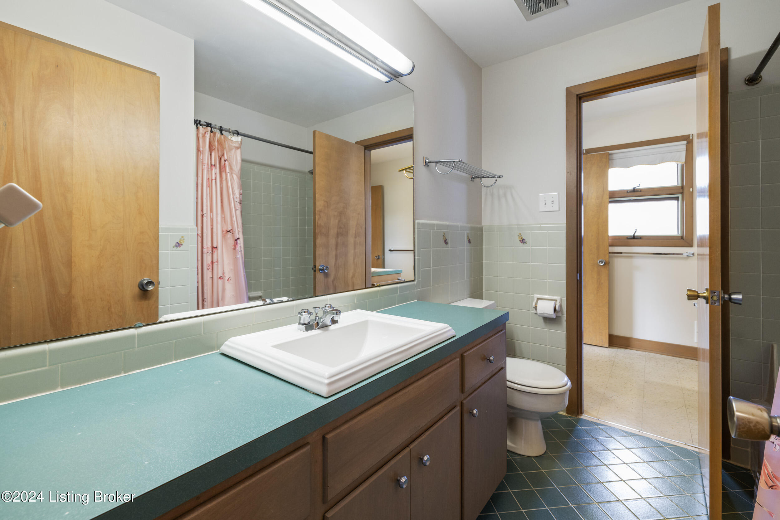 2714 Lamont Road Louisville, KY 40205 - Photo 36 of 50 LREP5141