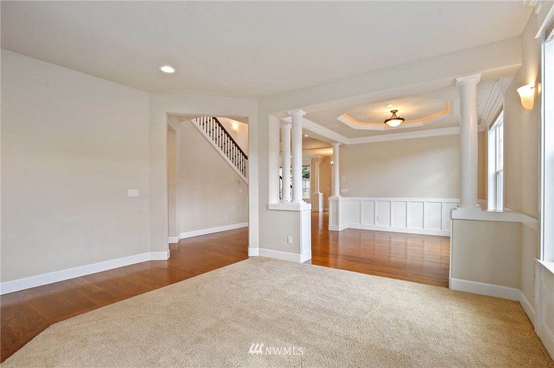 6740 Southeast 2nd Street Renton, WA 98059 - Photo 4 of 30