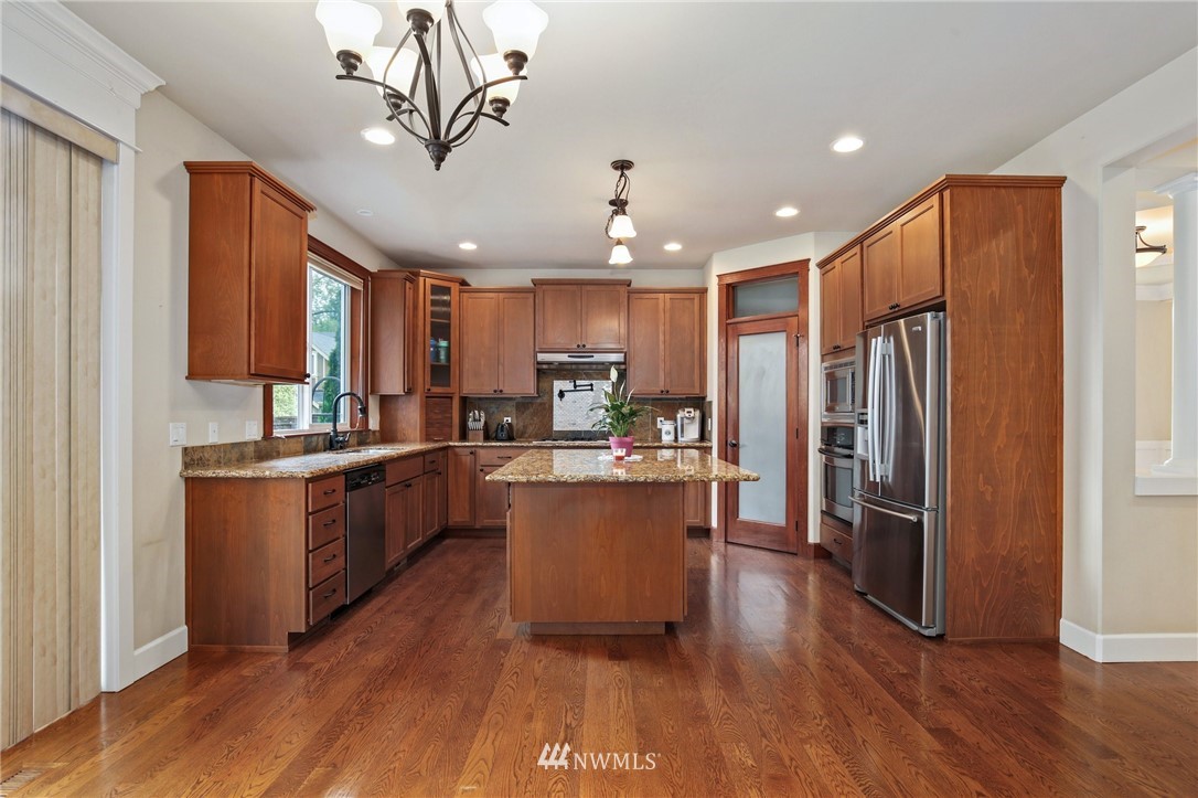 6740 Southeast 2nd Street Renton, WA 98059 - Photo 8 of 30