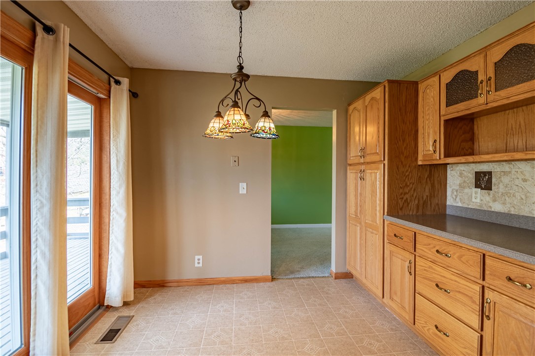 2923 Burgener Court Decatur, IL 62521 - Photo 9 of 31