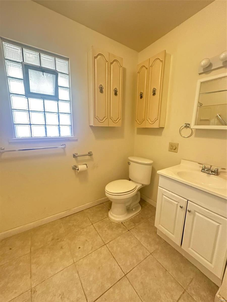 1725 Rhodes Street Madison, IL 62060 - Photo 7 of 9