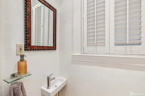 $3,000,000 | 1262-1264 Sacramento Street, San Francisco, CA 94108