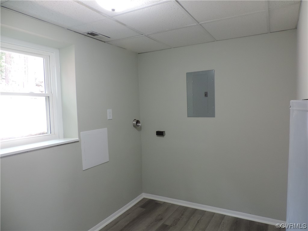 9316 Becar Road North Chesterfield, VA 23236 - Photo 26 of 32 an empty room with a window