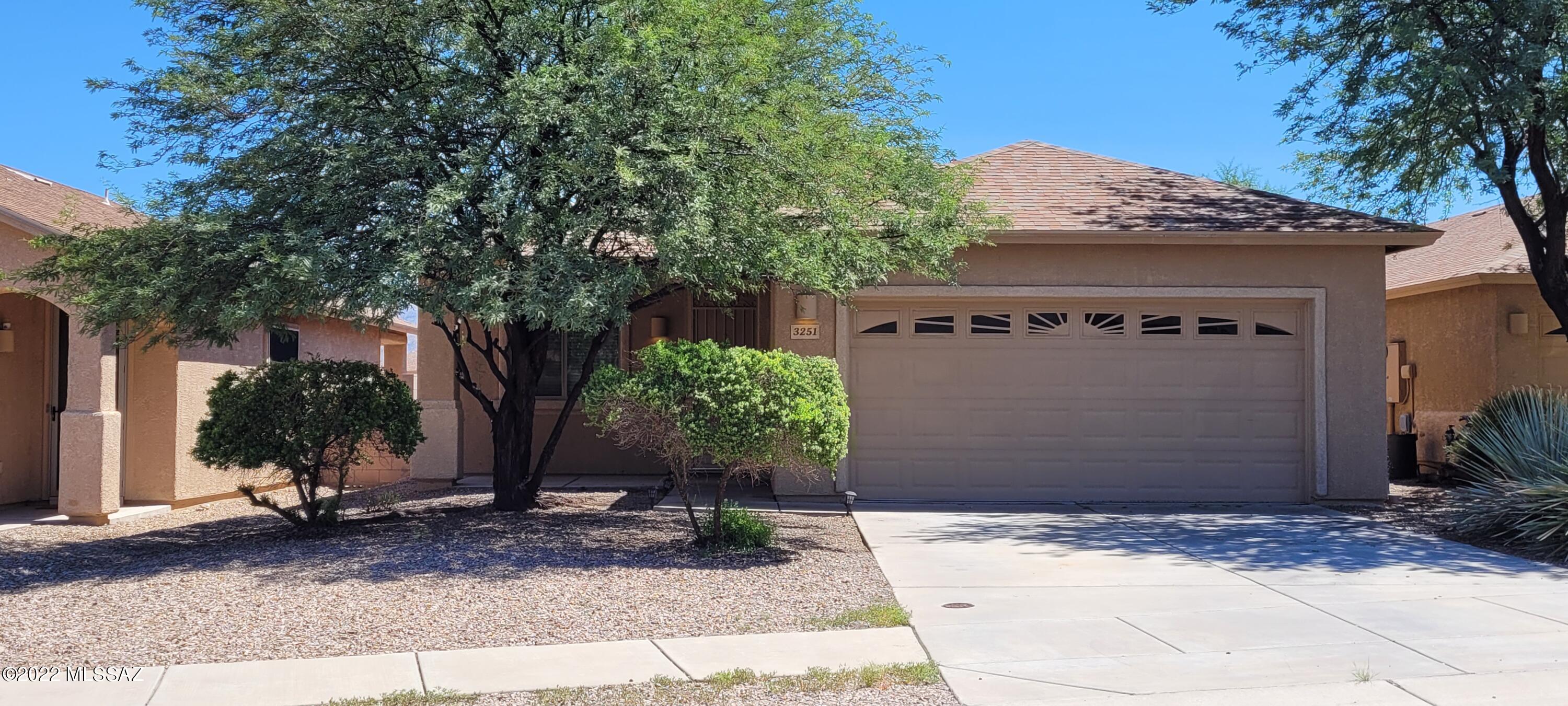 3251 South Lakeside Ridge Loop Tucson, AZ 85730 - Photo 3 of 22