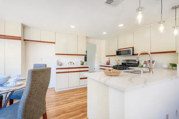 $874,900 | 5349 Gooseberry Way, Oceanside, CA 92057