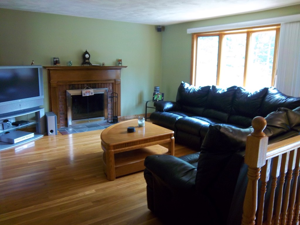 26 Crooked Spring Road Billerica, MA 01862 - Photo 17 of 30