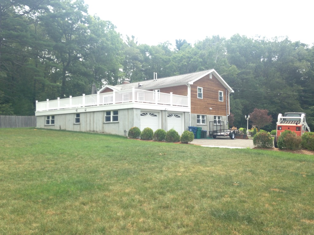 26 Crooked Spring Road Billerica, MA 01862 - Photo 3 of 30