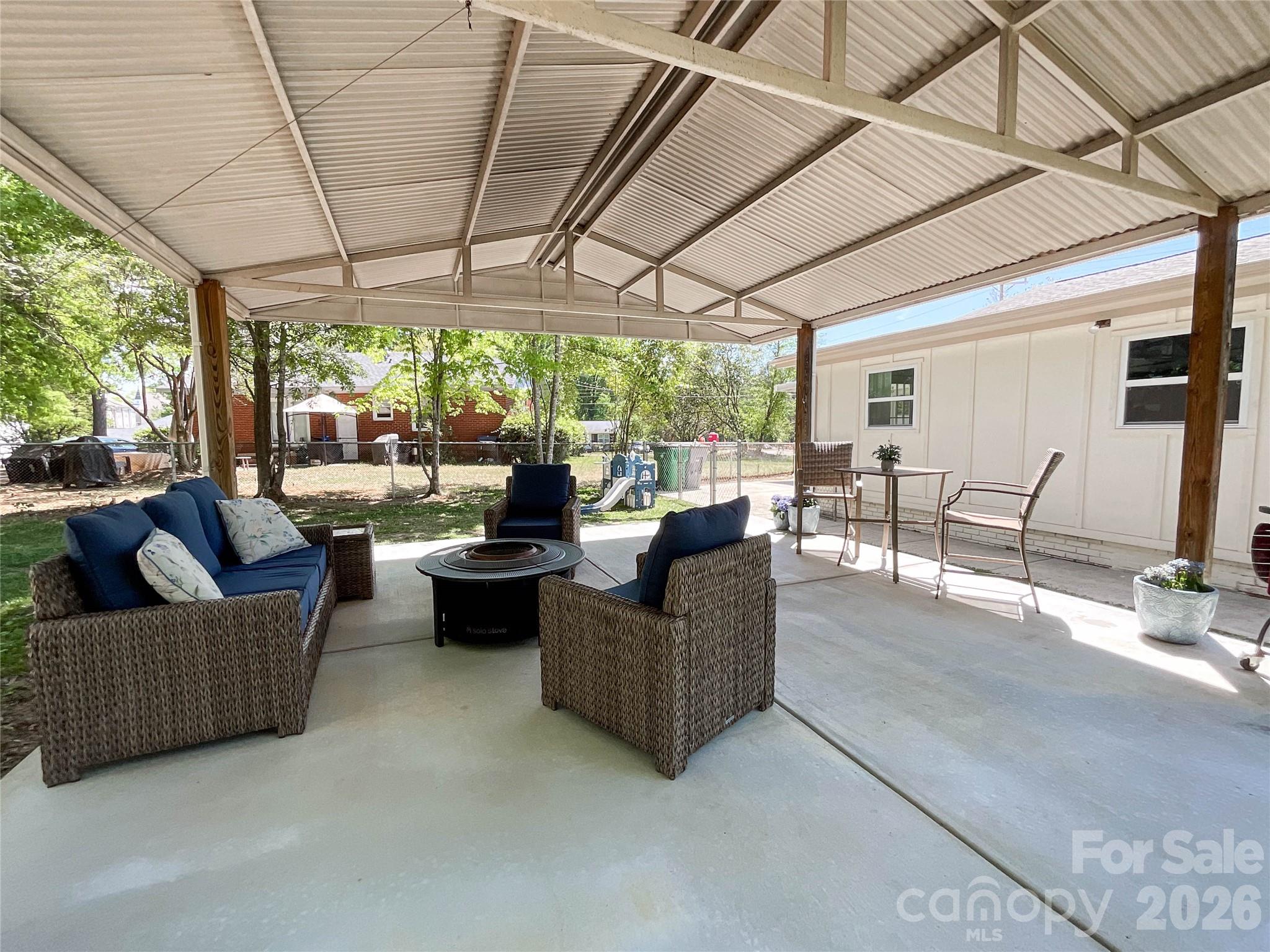 3827 Topsfield Road Charlotte, NC 28211 - Photo 44 of 48 Gallery Image 44