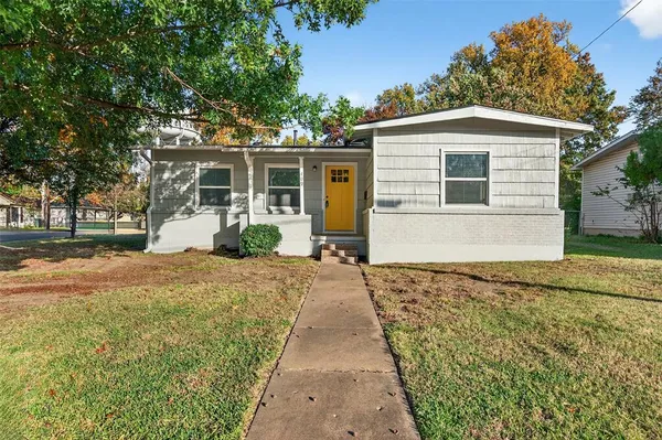 $204,999 | 409 West Burton Street, Sherman, TX 75092