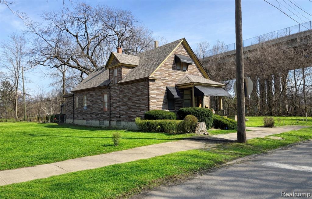 149 South Forman Street Detroit, MI 48209 - Photo 2 of 38